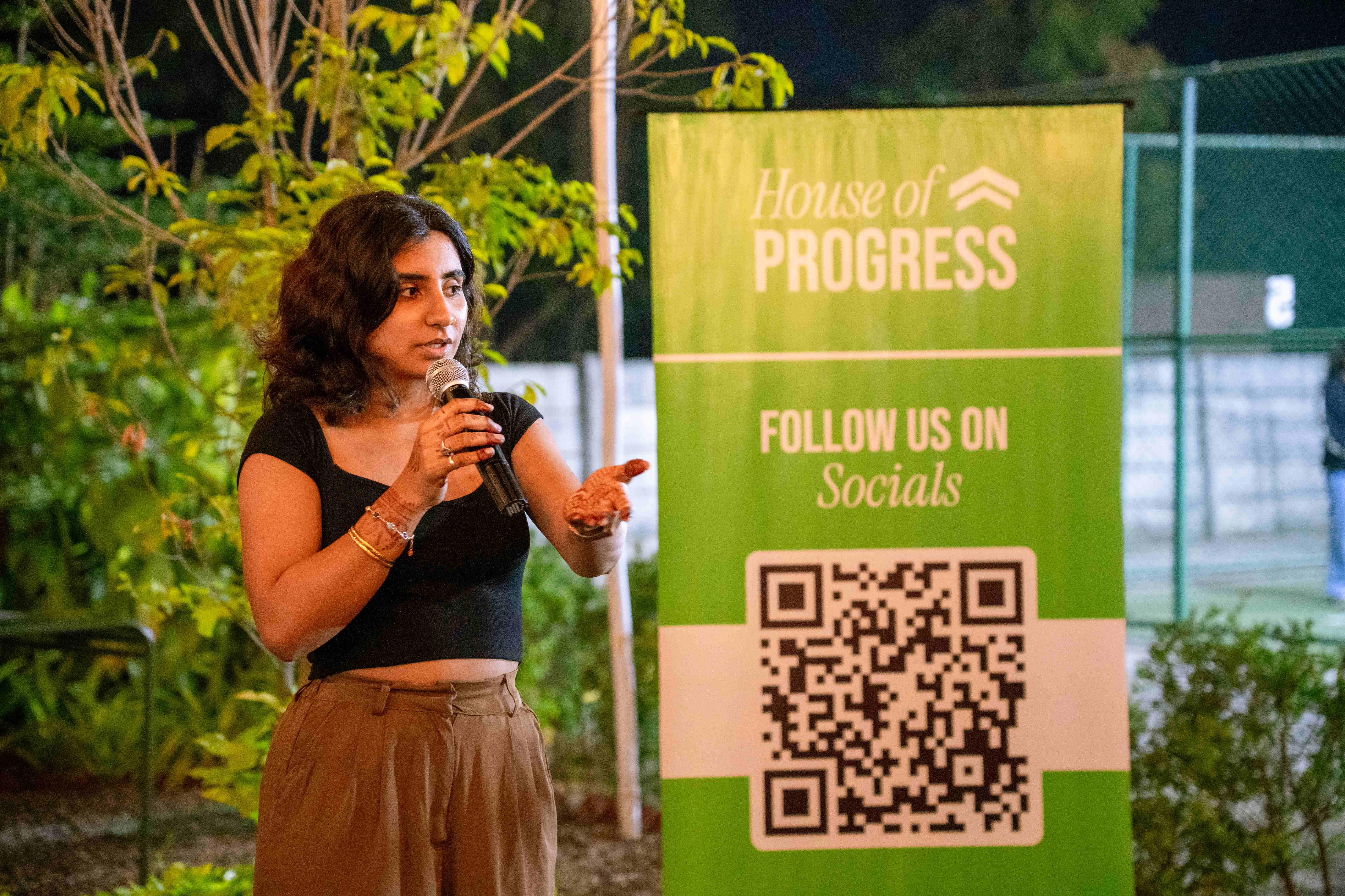 Speaker presenting at House of Progress meetup
